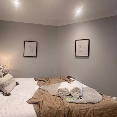 Beautiful Apartment In Camden Town Лондон Екстериор снимка