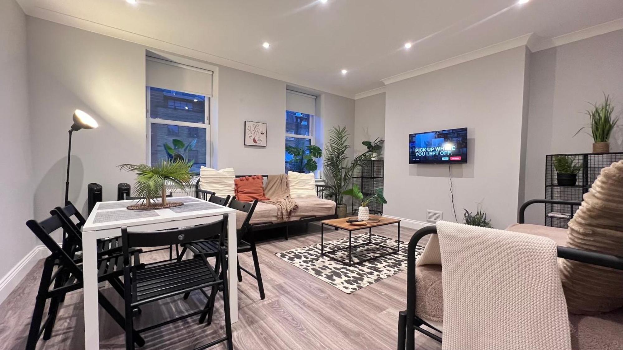 Beautiful Apartment In Camden Town Лондон Екстериор снимка