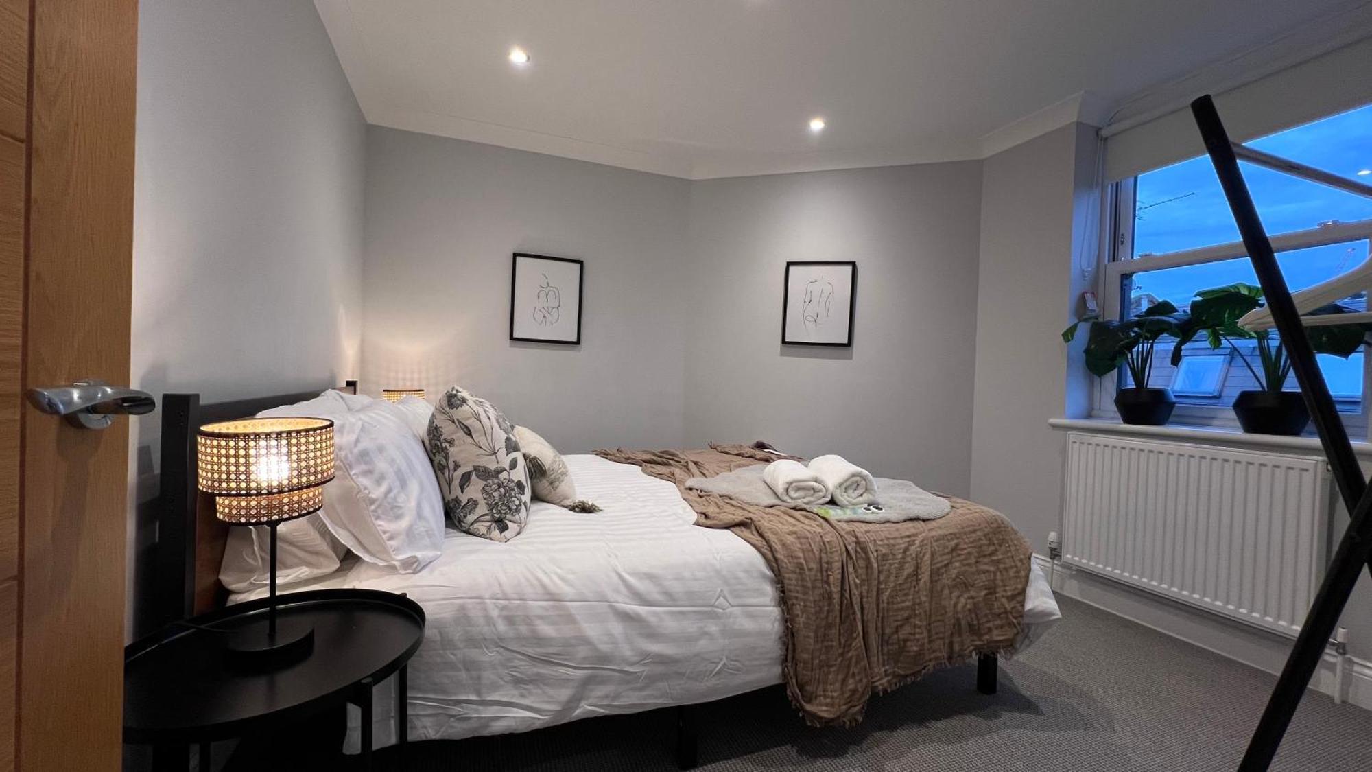 Beautiful Apartment In Camden Town Лондон Екстериор снимка